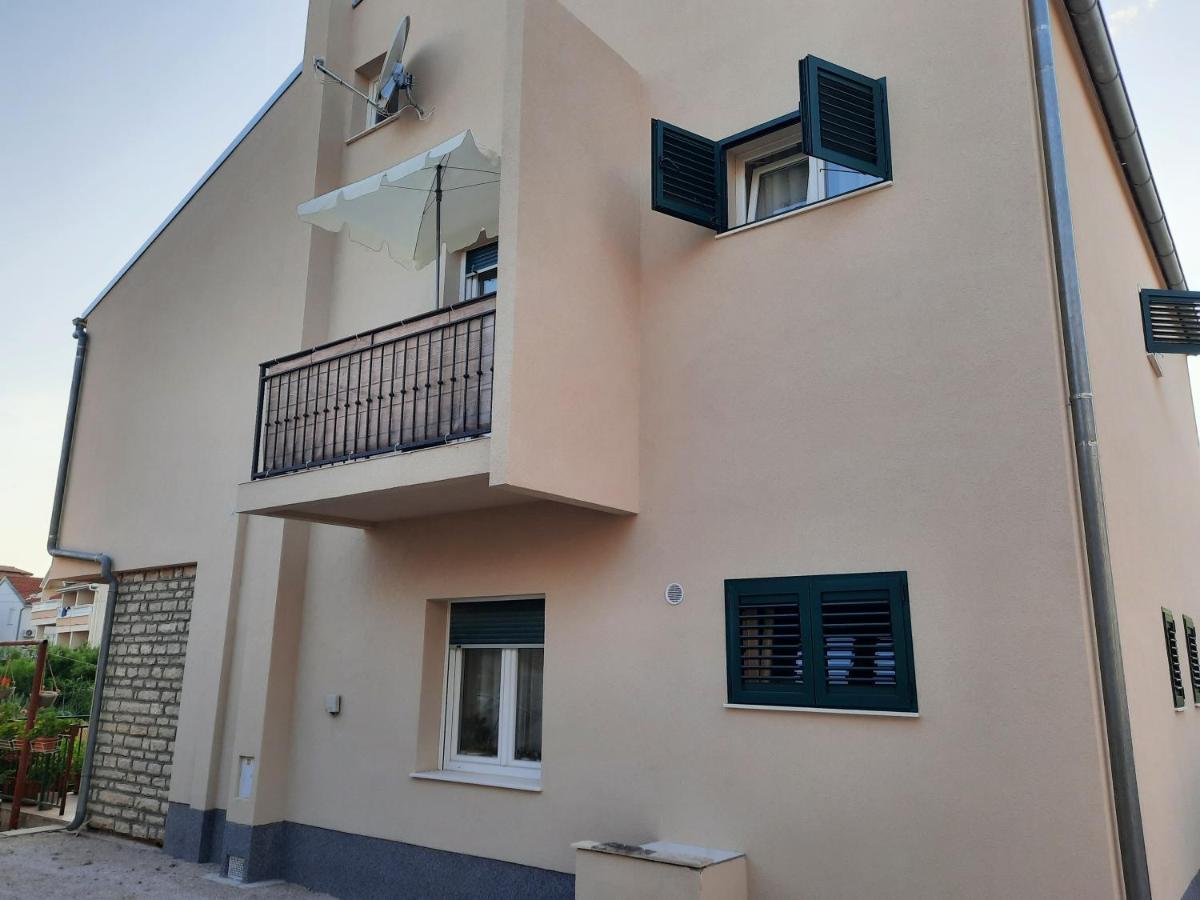 Apartman Laura M Vodice Dış mekan fotoğraf