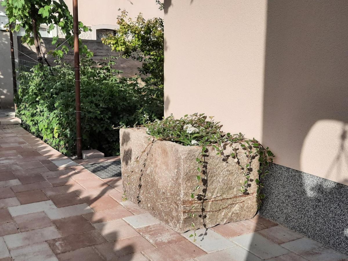 Apartman Laura M Vodice Dış mekan fotoğraf