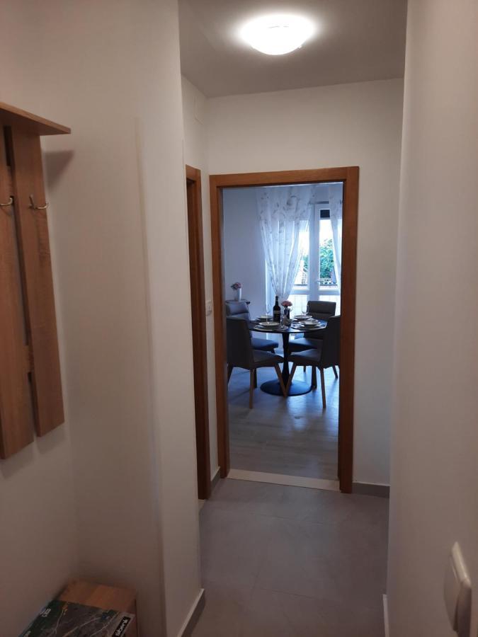 Apartman Laura M Vodice Dış mekan fotoğraf
