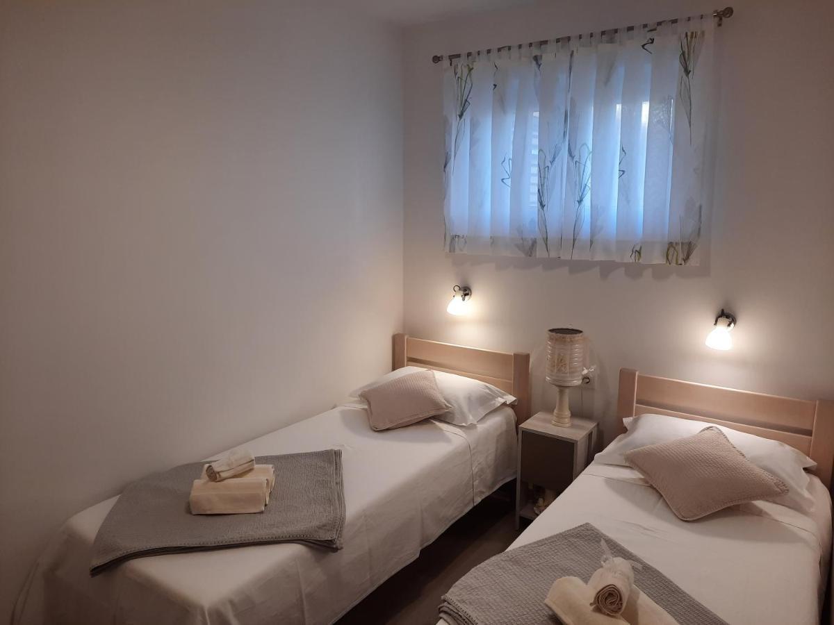 Apartman Laura M Vodice Dış mekan fotoğraf