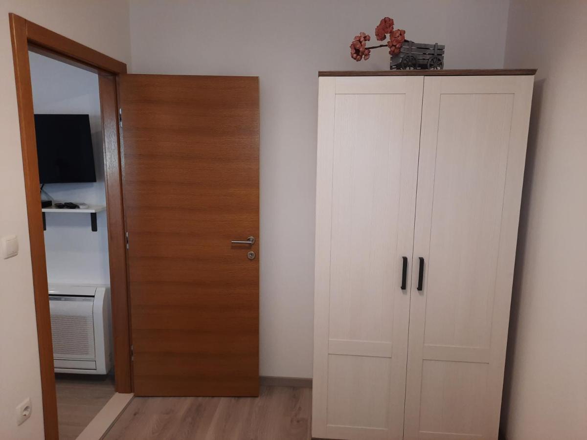 Apartman Laura M Vodice Dış mekan fotoğraf